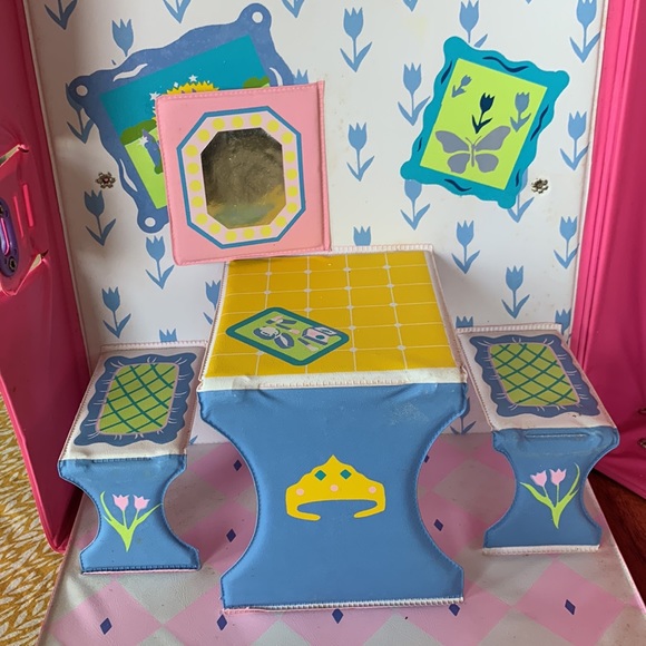 Barbie Case - Picture 11 of 11